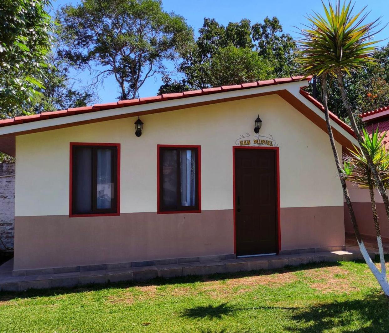 La Casona De La Esmeralda Hotel